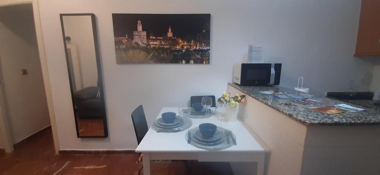 Apartamento Descalzos Sevilha Exterior foto