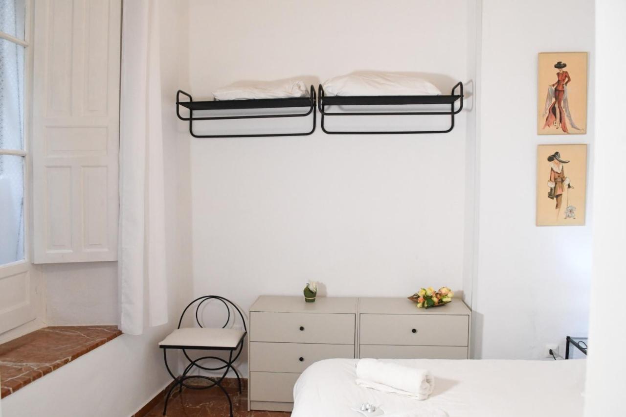 Apartamento Descalzos Sevilha Exterior foto